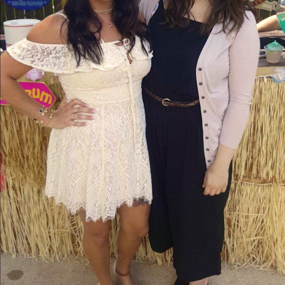 Lace dress - Dillard’s - size 11/12 - Picture 2 of 5